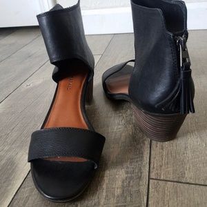 Lucky Brand Barbina Leather Ankle Cuff Sandals